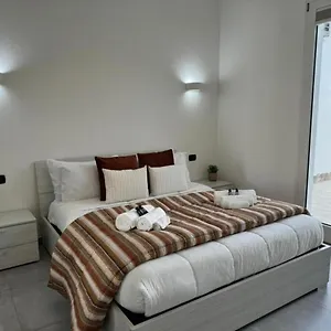 Moderno E Confortevole Appartamento, Wi-fi E Parcheggio Gratuito , Sanluri Italia